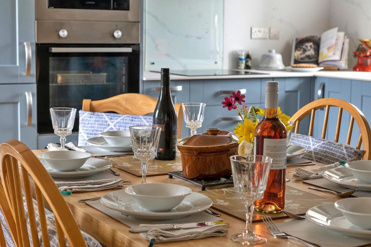 Finest Retreats - Moelis Granary - Luxury Cottage With Hot Tub Llandrillo Buitenkant foto