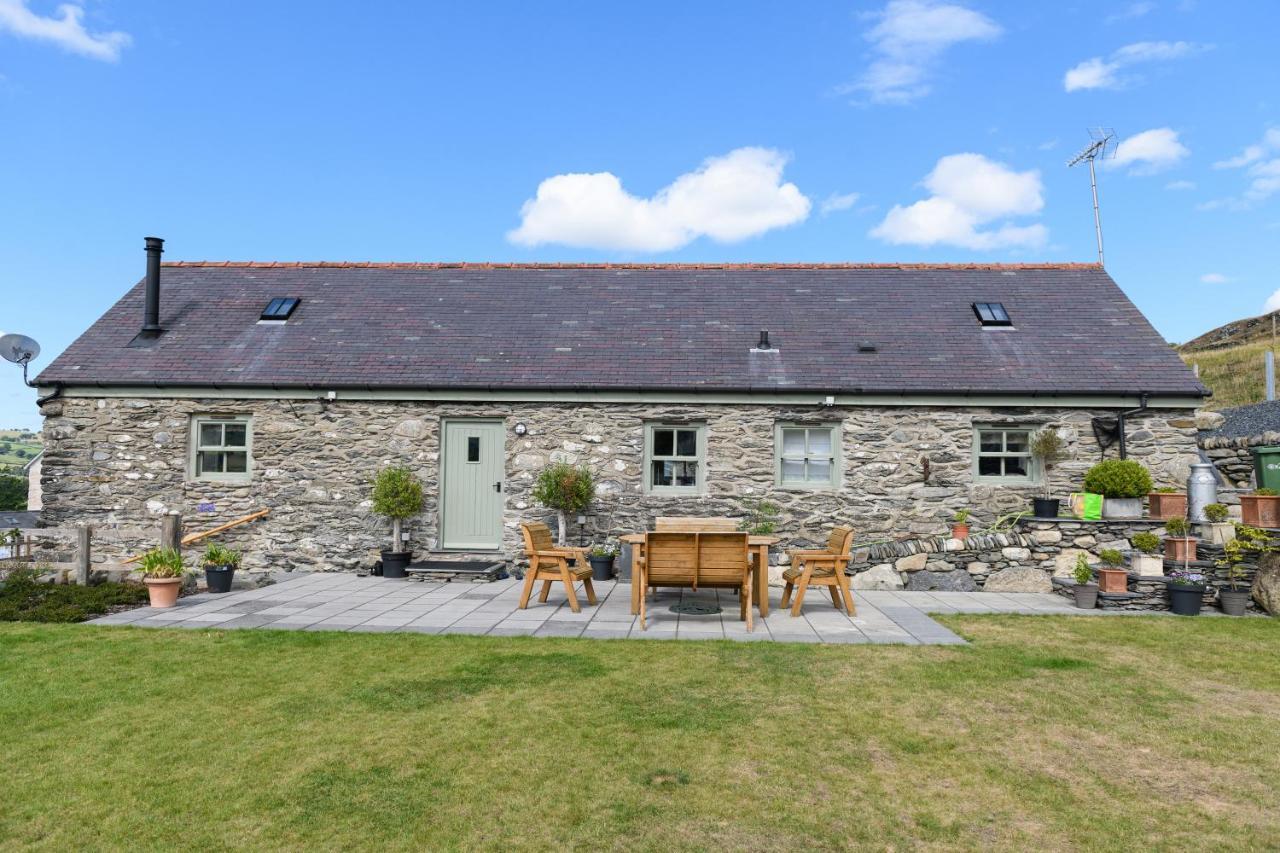 Finest Retreats - Moelis Granary - Luxury Cottage With Hot Tub Llandrillo Buitenkant foto